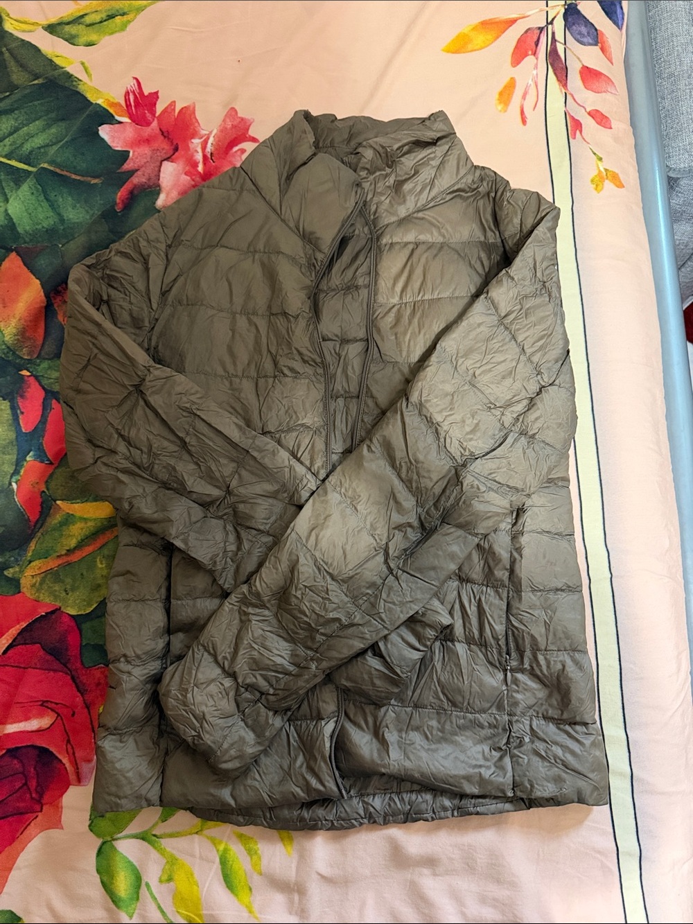 Uniqlo Men's Packable Quilted Puffer Jacket - Olive Green